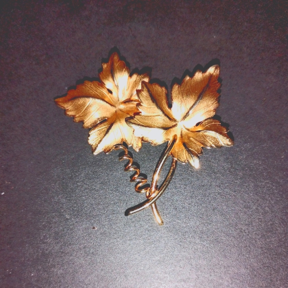Elegant Gold tone Double Leaf Brooch